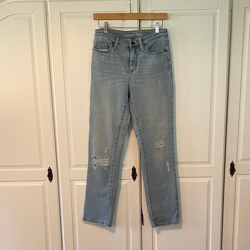 Distressed Women's Jeans